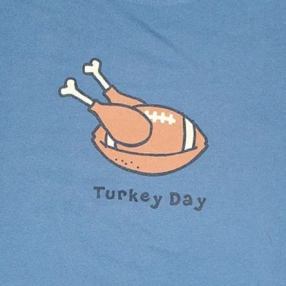 New Men’s Thanksgiving Day Life Is Good Football T-Shirt Medium